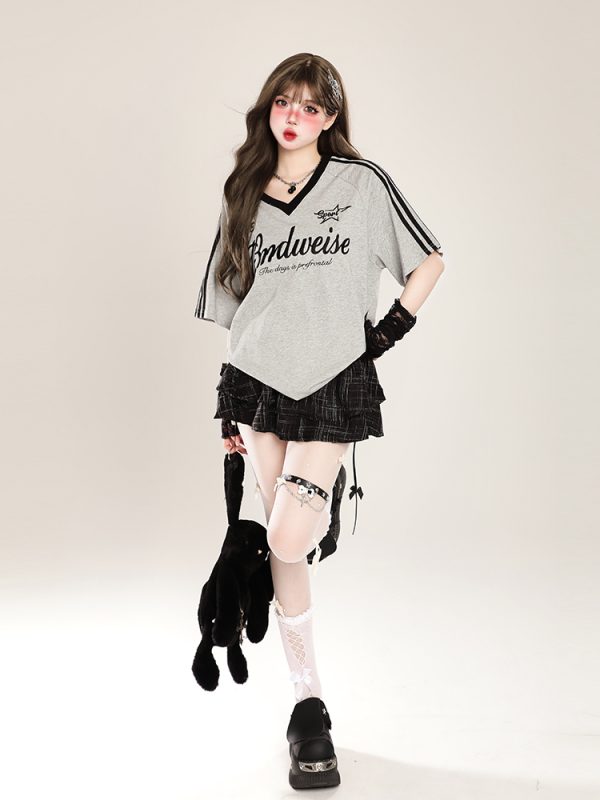 Summer 2025 Womenâ€™s American Style Loose V-Neck Short Sleeve T-Shirt, Niche Shoulder, College Style, Pure Cotton Top