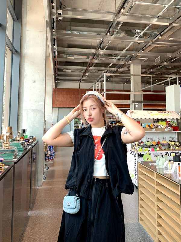 Summer 2025 Women's Big Red Floral Printed T-Shirt - Versatile Round Neck Short Sleeve Loose Top in Y2K Style