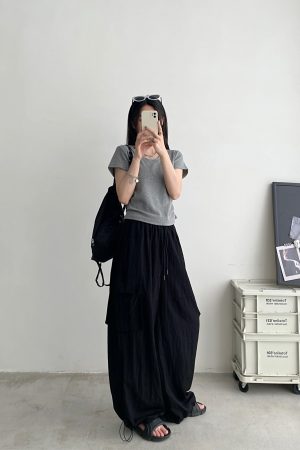 Summer Oversized Pleated Design U-Neck T-Shirt for Women - Slimming White Short Sleeve Top with Sun Grapefruit Pattern