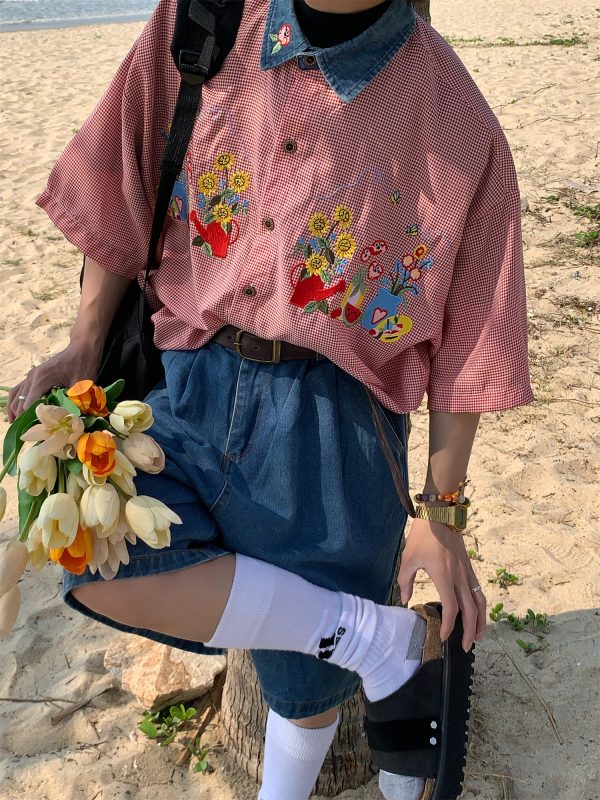 Summer Retro Fun Floral Embroidery Shirt with Denim Collar - Short Sleeve Plaid Top for Couples, Y2K Style Fashion