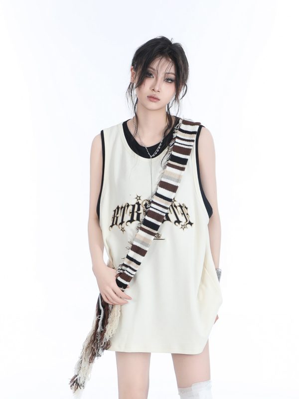 Summer Women's Loose Sports Sleeveless Top - Embroidered Fake Two-Piece Vest with Sit and Eat Until the Mountains Are Empty Design
