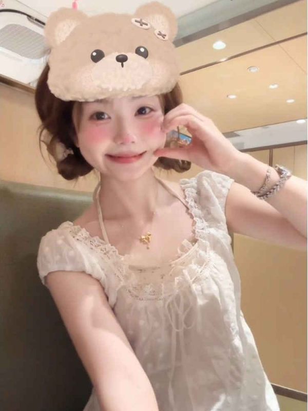 Summer Women's White Square Neck T-Shirt with Lace Spliced Puff Sleeves - French Style Sweet Fashion Top