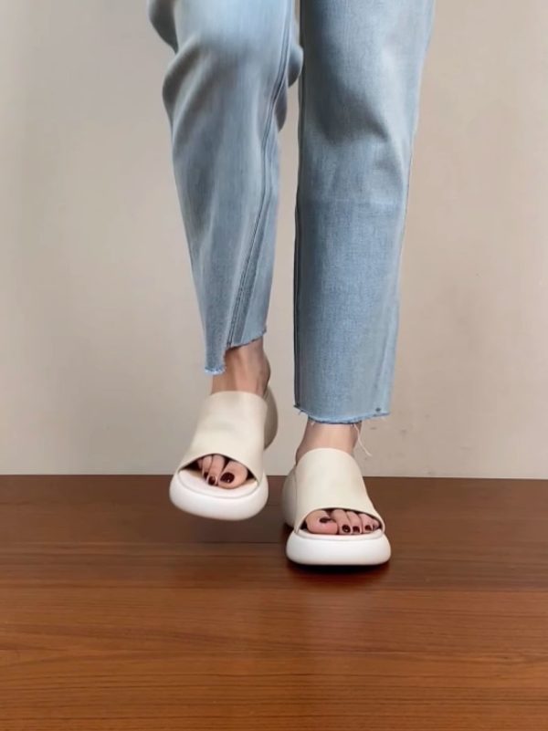 Super Soft Lambskin Chunky Heel One-Strap Outdoor Sandals for Women - Summer 2025 Thick-Soled High Heels, Trendy Fashion Footwear.