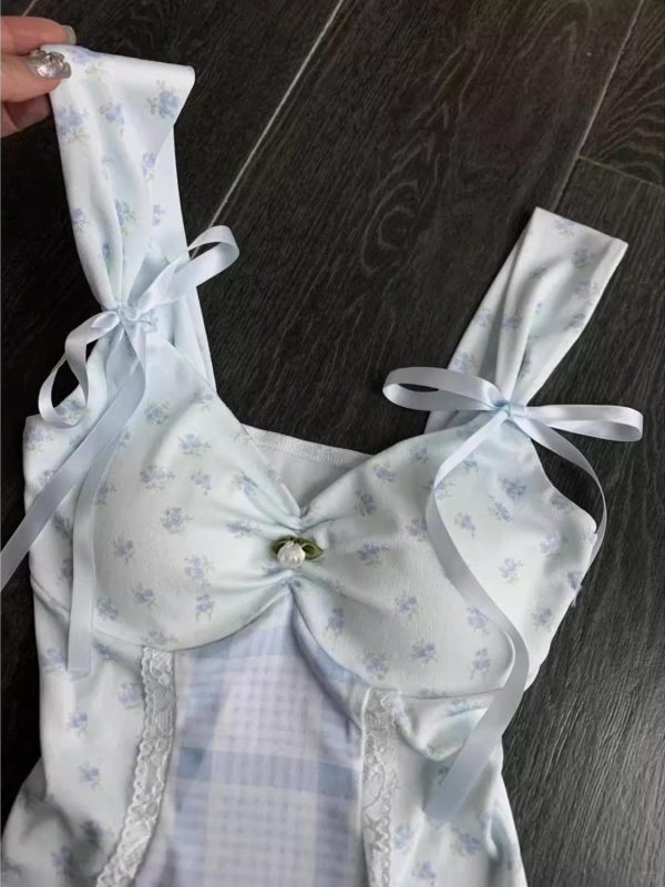 Sweet Floral Camisole for Women with Chest Pads - Summer Chic Short Fitted Sleeveless Top, Perfect for 90s and Y2K Style