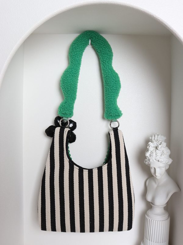 Sweet Plush Apple Tote Bag for Women - Cute Niche Design, Perfect for Christmas Gifts, Stylish Shoulder Bag for Everyday Use