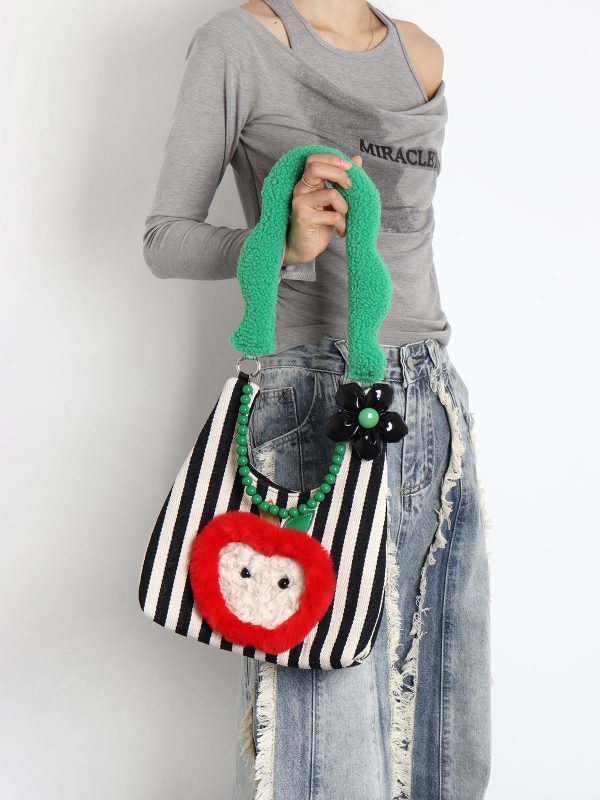Sweet Plush Apple Tote Bag for Women - Cute Niche Design, Perfect for Christmas Gifts, Stylish Shoulder Bag for Everyday Use