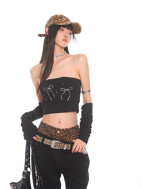 Sweet Style Strapless Crop Top and Sleeve Set with Bowknot, Pearl, and Rhinestone Details â€“ Perfect for Early Autumn Fashion