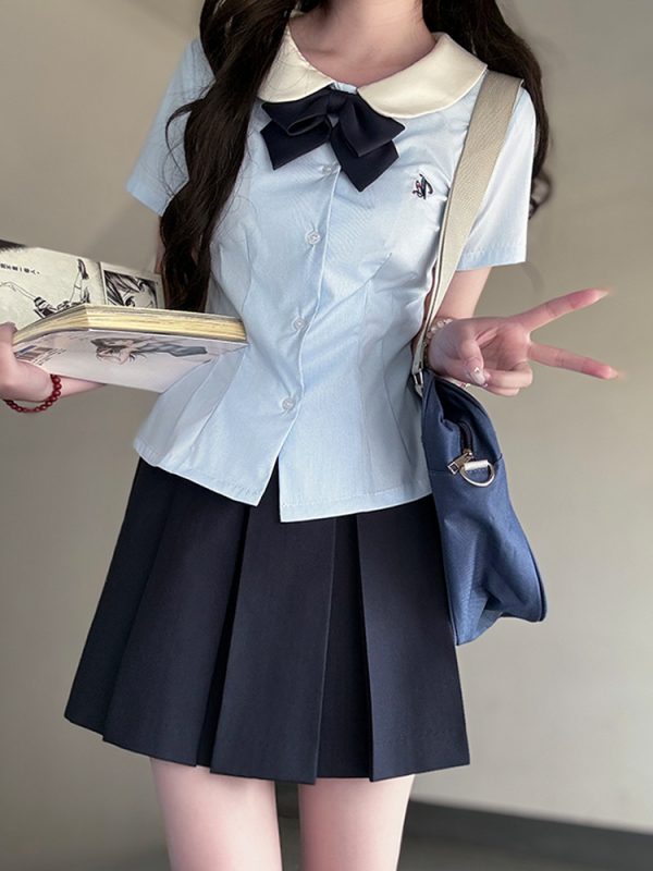 Sweet Waist-Defining Slim Fit Women's Short Sleeve JK Uniform Shirt Top with Pudding Bear Design - Summer College Style