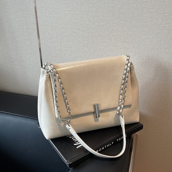 Textured High-End Tote Bag with Shiny Chain Shoulder Strap - Stylish Versatile Commuting School Bag for 2025