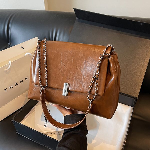 Textured High-End Tote Bag with Shiny Chain Shoulder Strap - Stylish Versatile Commuting School Bag for 2025