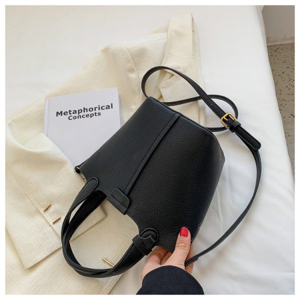 Textured Women's Handbag - Versatile Crossbody Bucket Bag for Spring/Summer 2025 Fashion