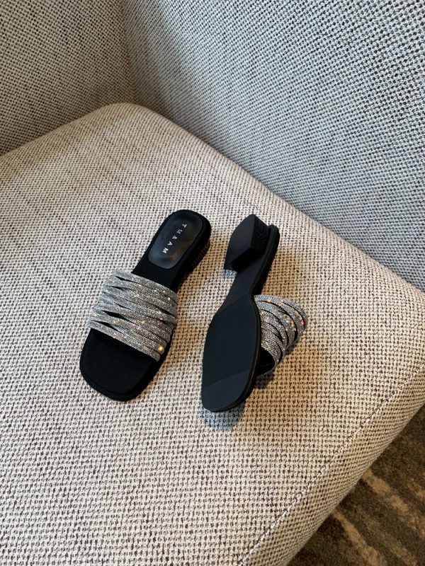Thick-Heeled Water Drill Slippers for Women, Summer 2025 Mid-Heel Sandals, Stylish One-Word Design for Skirts and Casual Outfits