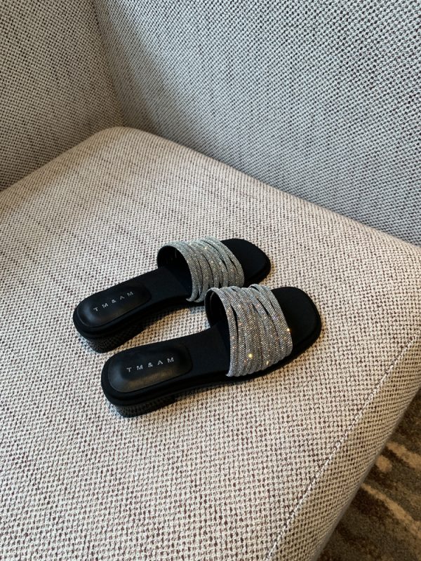 Thick-Heeled Water Drill Slippers for Women, Summer 2025 Mid-Heel Sandals, Stylish One-Word Design for Skirts and Casual Outfits