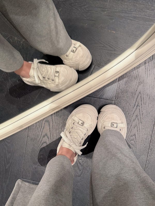 Thick-Soled Sheepskin Lace-Up Vintage White Sneakers for Women - Versatile Sports Casual Shoes, Trendy 90s Style