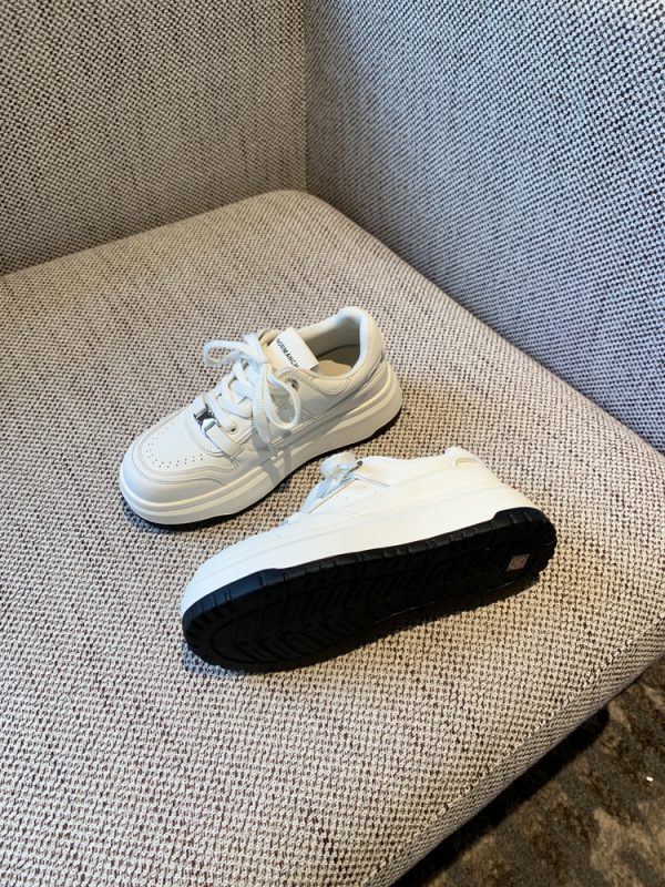 Thick-Soled White Sneakers for Women - 2025 Spring Lace-Up Retro Casual Shoes with Metal Buckle, Versatile Canvas Footwear