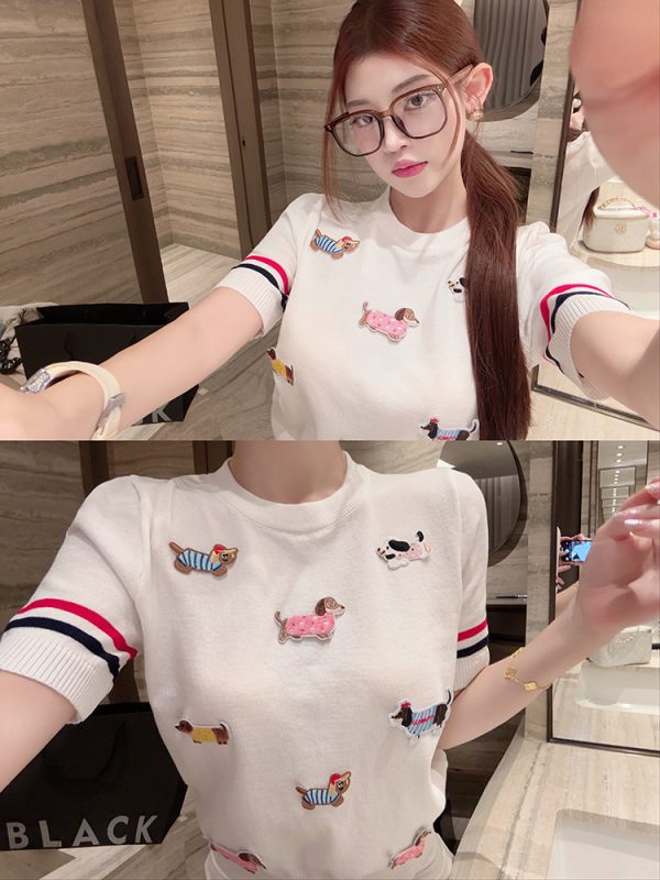 Trendy Casual Knitted Small Dog T-Shirt - Fashionable Pet Apparel for Stylish Dogs