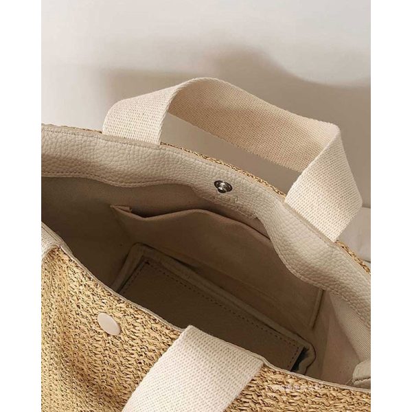 Trendy Handheld Straw Woven Bag for Women - 2023 Retro Beach Vacation Style, Perfect for Summer Outings and Instagram Looks