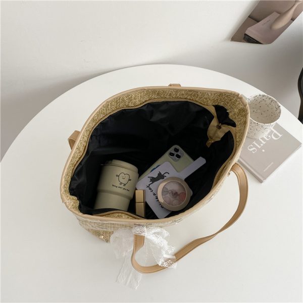 Trendy Large Capacity Women's Straw Beach Bag - Versatile Summer 2025 Shoulder Bag for Fashionable Outings