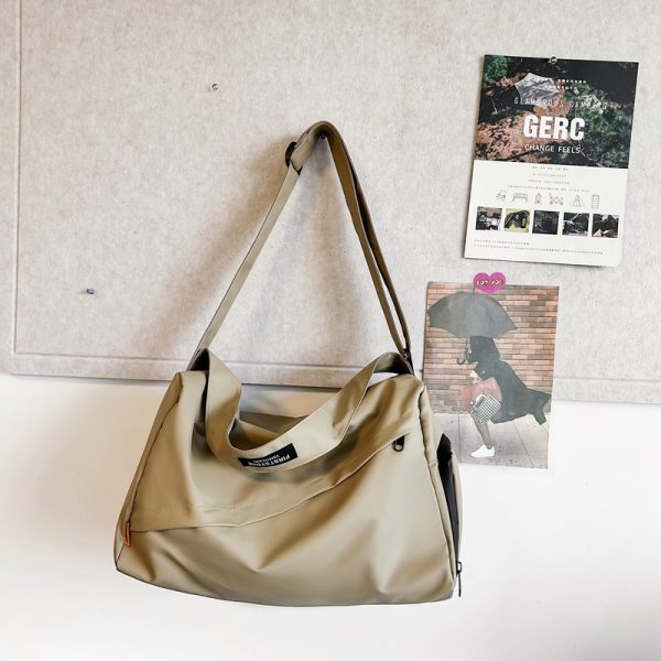 Trendy Lightweight Crossbody Bag for Men and Women - Dry and Wet Separation Sports Fitness Handbag