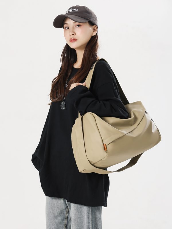 Trendy Lightweight Crossbody Bag for Men and Women - Dry and Wet Separation Sports Fitness Handbag