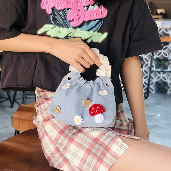 Trendy Mini Pleated Handheld Crossbody Bag for Women - Round Ring Design, Summer 2022 Fashion Accessory