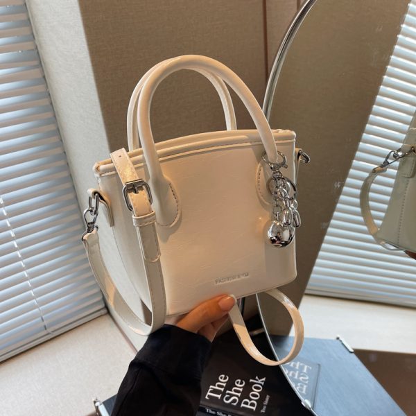 Trendy Minimalist Bucket Bag - High-End Casual Tote & Versatile Crossbody Bag for 2025 Fashionistas