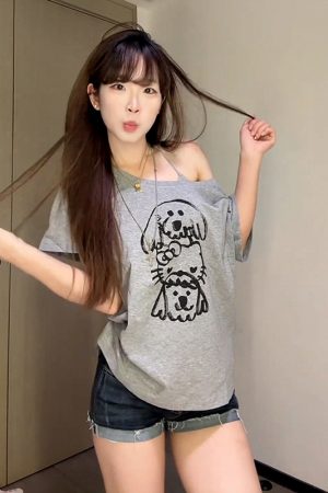 Trendy Off-Shoulder Short-Sleeve T-Shirt for Women with Loose Fit and Summer Puppy & Kitten Print â€“ Perfect for Y2K Style