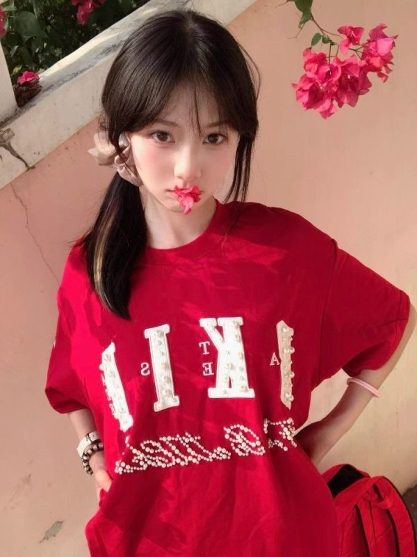 Trendy Red Short-Sleeve T-Shirt for Women with Beaded Letter Embroidery, Summer Fashion Top, American Style, Unique Design