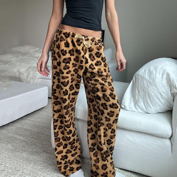 Trendy Street Style Ins Pants - Seasonal Fashion Must-Have, 50% Off, Perfect for Casual Outings and Daily Wear