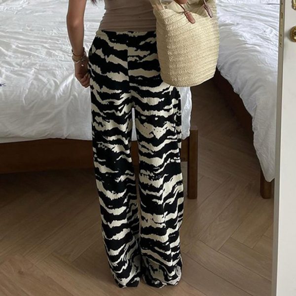 Trendy Street Style Ins Pants - Seasonal Fashion Must-Have, 50% Off, Perfect for Casual Outings and Daily Wear