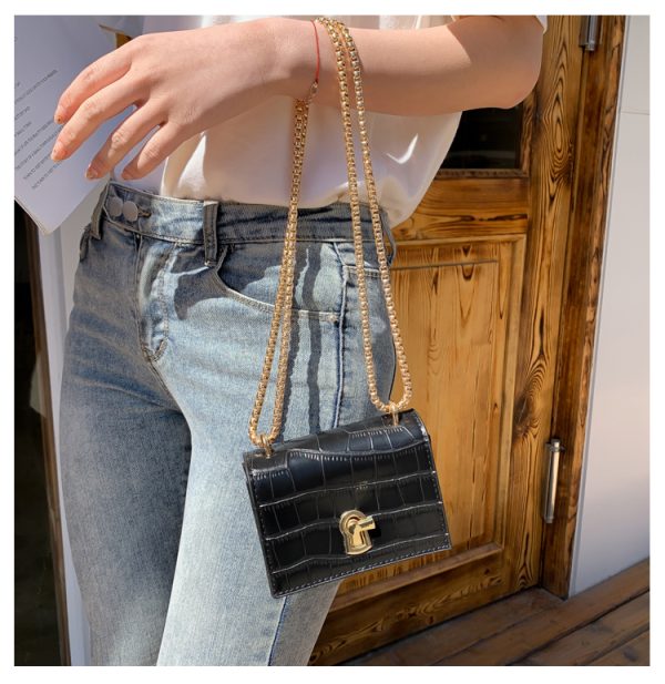 Trendy Women's Small Chain Bag 2025 - Korean Style Versatile Shoulder Crossbody Bag for Internet Celebrity Fashion