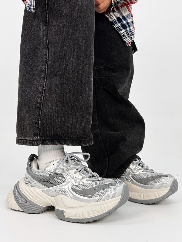 Unisex Black Scorpio Dad Shoes - Retro Thick-Soled Height-Increasing Sports Sneakers, Warrior Mecha Style, Trendy National Design