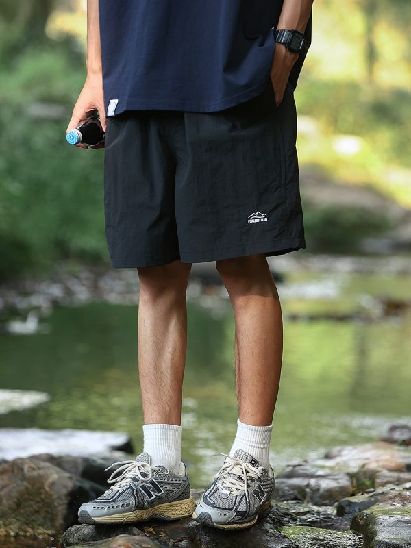 Unisex Quick-Dry Solid Color Sports Shorts - Lightweight Breathable Casual Beach Five-Point Pants for Summer Outdoor Activities