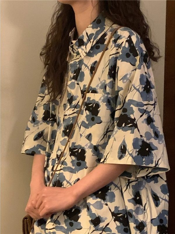 Unisex Retro Floral Polo Collar Shirt - Japanese Style Loose Casual Short Sleeve Top for Summer Fashion