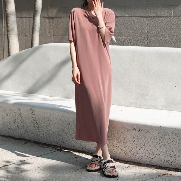 Versatile High-Temperature Pleated Paper Doll Dress with Toothpick Pleats, Knee-Length, Round Neck, Short Sleeves, Slimming Style