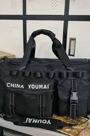 Versatile Large Capacity Travel Backpack for Men and Women â€“ Ideal for Business, School, Sports, and Weekend Getaways