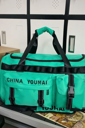 Versatile Large Capacity Travel Backpack for Men and Women â€“ Ideal for Business, School, Sports, and Weekend Getaways