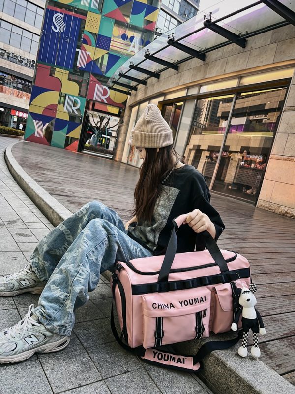 Versatile Large Capacity Travel Backpack for Men and Women â€“ Ideal for Business, School, Sports, and Weekend Getaways