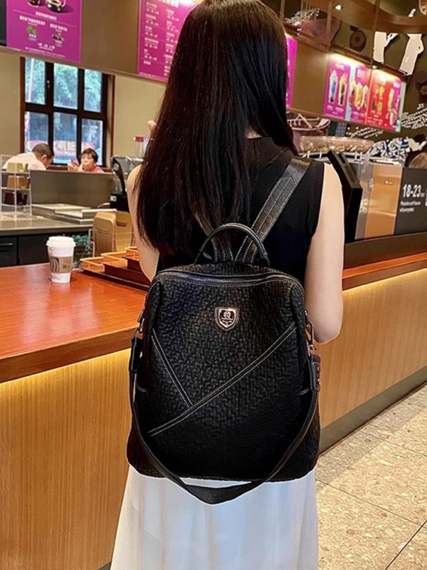 Versatile Large Capacity Women's Backpack - Dual-Use Commuter Travel Bag for Spring 2025, Stylish Single and Double Shoulder Design