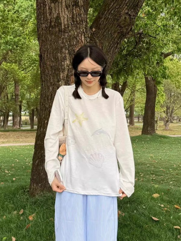 Versatile Long-Sleeve Dolphin Cartoon Print Sun Protection Cover-Up - Slightly Sheer Snowflake Cotton, Casual Korean Style for Women