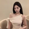 Versatile Off-Shoulder Tank Top T-shirt with Gentle Feel - Perfect for 90s and Y2K Inspired Styles