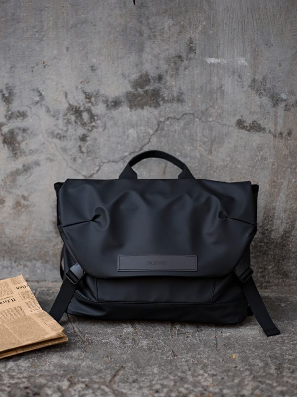 Versatile Sports Crossbody Bag for Men - Casual Commuting Shoulder Sling Bag for Cycling - Spring 2025 Trendy Design