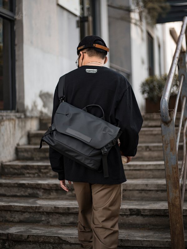 Versatile Sports Crossbody Bag for Men - Casual Commuting Shoulder Sling Bag for Cycling - Spring 2025 Trendy Design