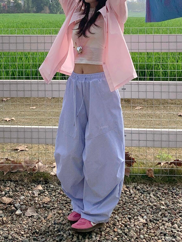 Vintage American-Style Loose-Fitting Wide-Leg Work Pants for Women, Striped Casual Sports Pants with Elastic Waist and Slimming Drape