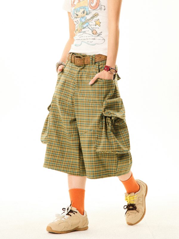 Vintage American-Style Plaid Capri Pants for Women, Wide-Leg Workwear Shorts, Casual Versatile 90s Inspired Fashion