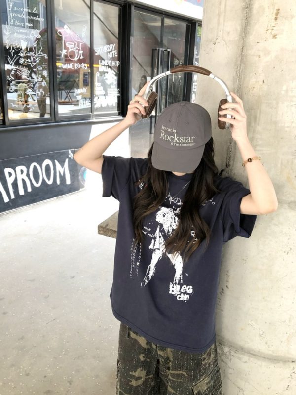 Vintage Distressed Short-Sleeve T-Shirt for Men & Women - Casual Hip-Hop Street Style Tee, Retro American Aesthetic