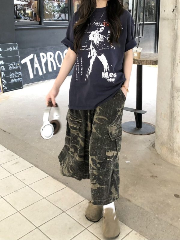 Vintage Distressed Short-Sleeve T-Shirt for Men & Women - Casual Hip-Hop Street Style Tee, Retro American Aesthetic