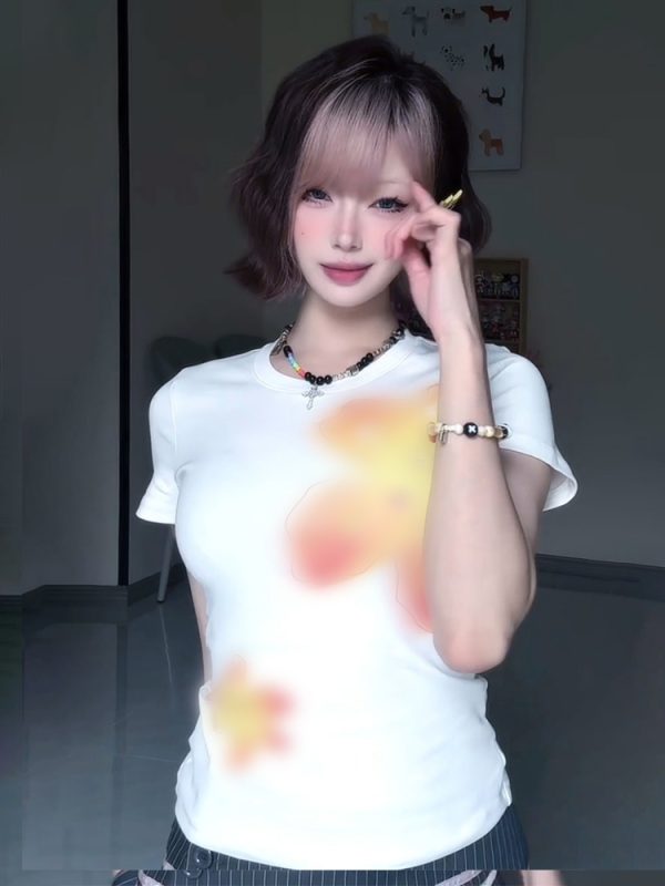 Vintage Floral Print Shoulder T-Shirt for Women, White Summer Short Sleeve Slim Fit Top, Sexy 90s Style