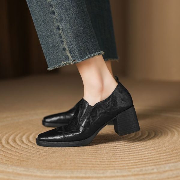 Vintage Genuine Leather Wrinkled Square-Toe Short Chelsea Boots for Women - Versatile Y2K Fashion Footwear