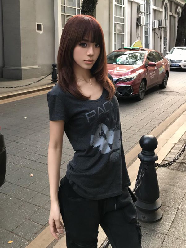 Vintage-Inspired Big Collar T-Shirt for Women, Portrait Print, Gray Short Sleeves, Loose Fit, Trendy Summer High Street Top